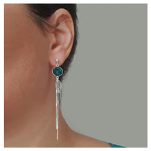 Charger l'image dans la galerie, Boucle d'oreille - PLUME - cuir de saumon