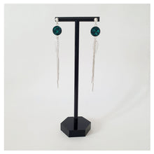 Charger l'image dans la galerie, Boucle d'oreille - PLUME - cuir de saumon