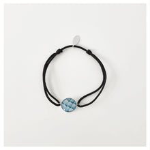 Charger l'image dans la galerie, Bracelet cordon et cuir de saumon