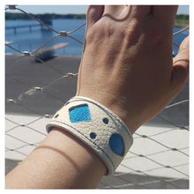 Charger l'image dans la galerie, Bracelet cuir beige ciel