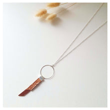 Charger l'image dans la galerie, Collier sautoir argent et cuir de saumon