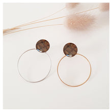 Charger l'image dans la galerie, Boucle d'oreille modulable - cuir de saumon