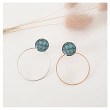 Charger l'image dans la galerie, Boucle d'oreille modulable - cuir de saumon