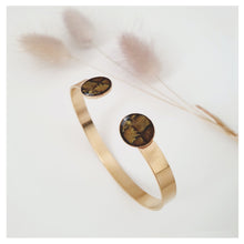 Charger l'image dans la galerie, Jonc doré et cuir de saumon