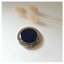 Charger l'image dans la galerie, Porte sac -cuir de saumon